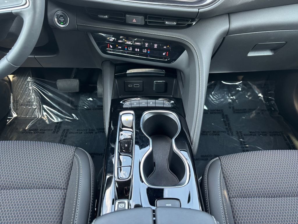 Used 2022 Buick Envision Preferred image 12