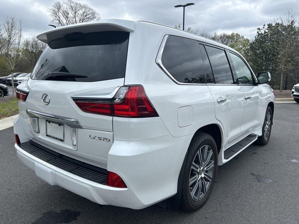 Used 2017 Lexus LX 570 4WD image 5