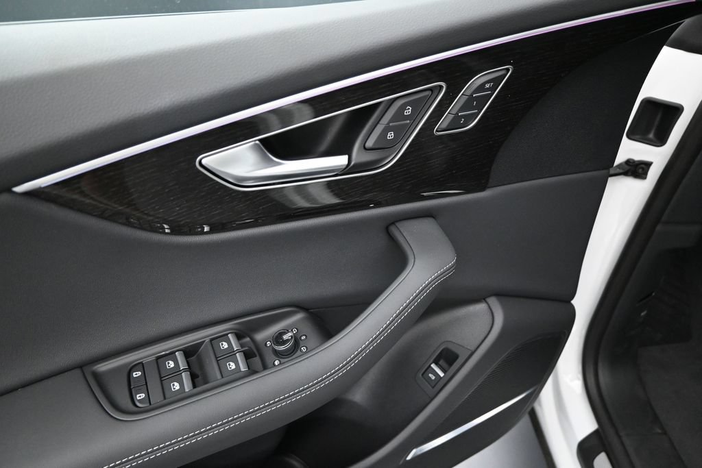 New 2026 Audi Q8 Premium Plus AWD/4WD image 6