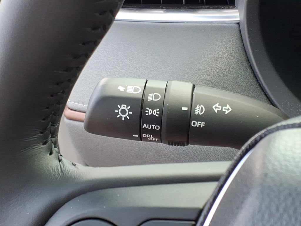 Certified 2024 Toyota Venza Limited AWD/4WD image 17
