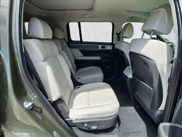 Certified 2024 Hyundai Santa Fe Calligraphy FWD image 24