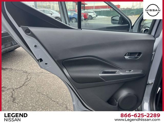 Used 2024 Nissan Kicks SV image 15