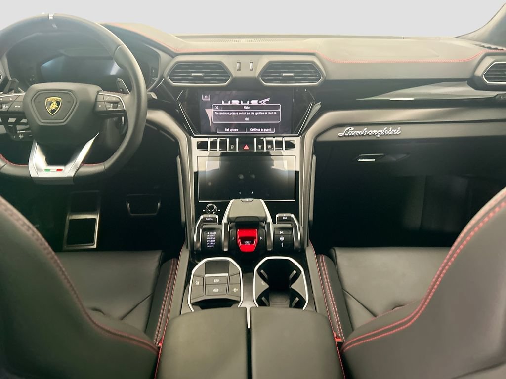 Used 2024 Lamborghini Urus S AWD/4WD image 13