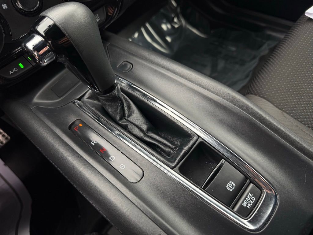 Used 2022 Honda HR-V Sport image 26