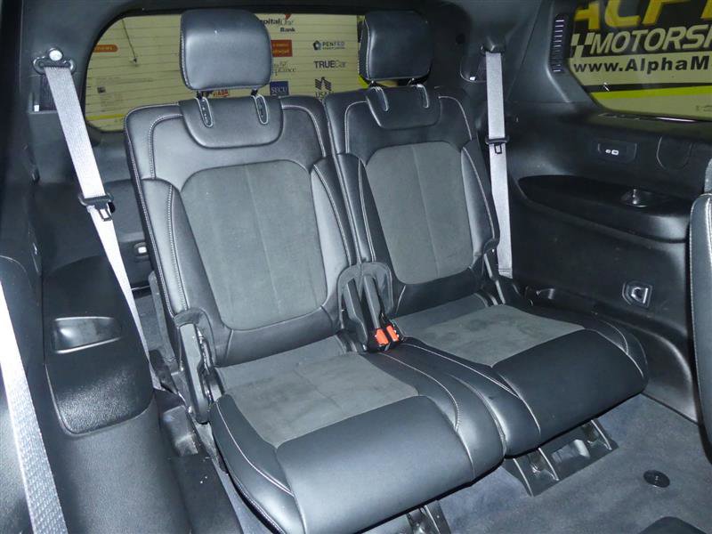 Used 2023 Jeep Grand Cherokee L Laredo image 25