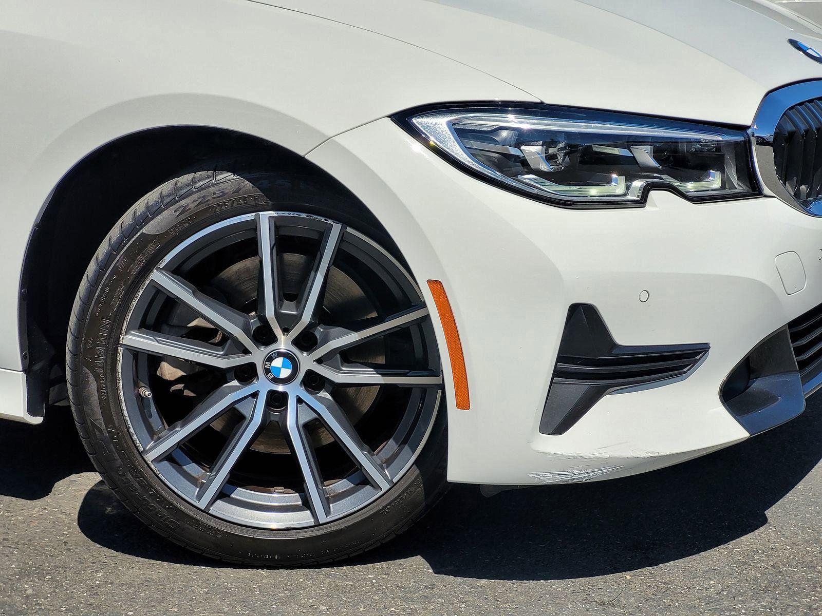 Used 2020 BMW 330i Sedan w/ Convenience Package RWD image 5