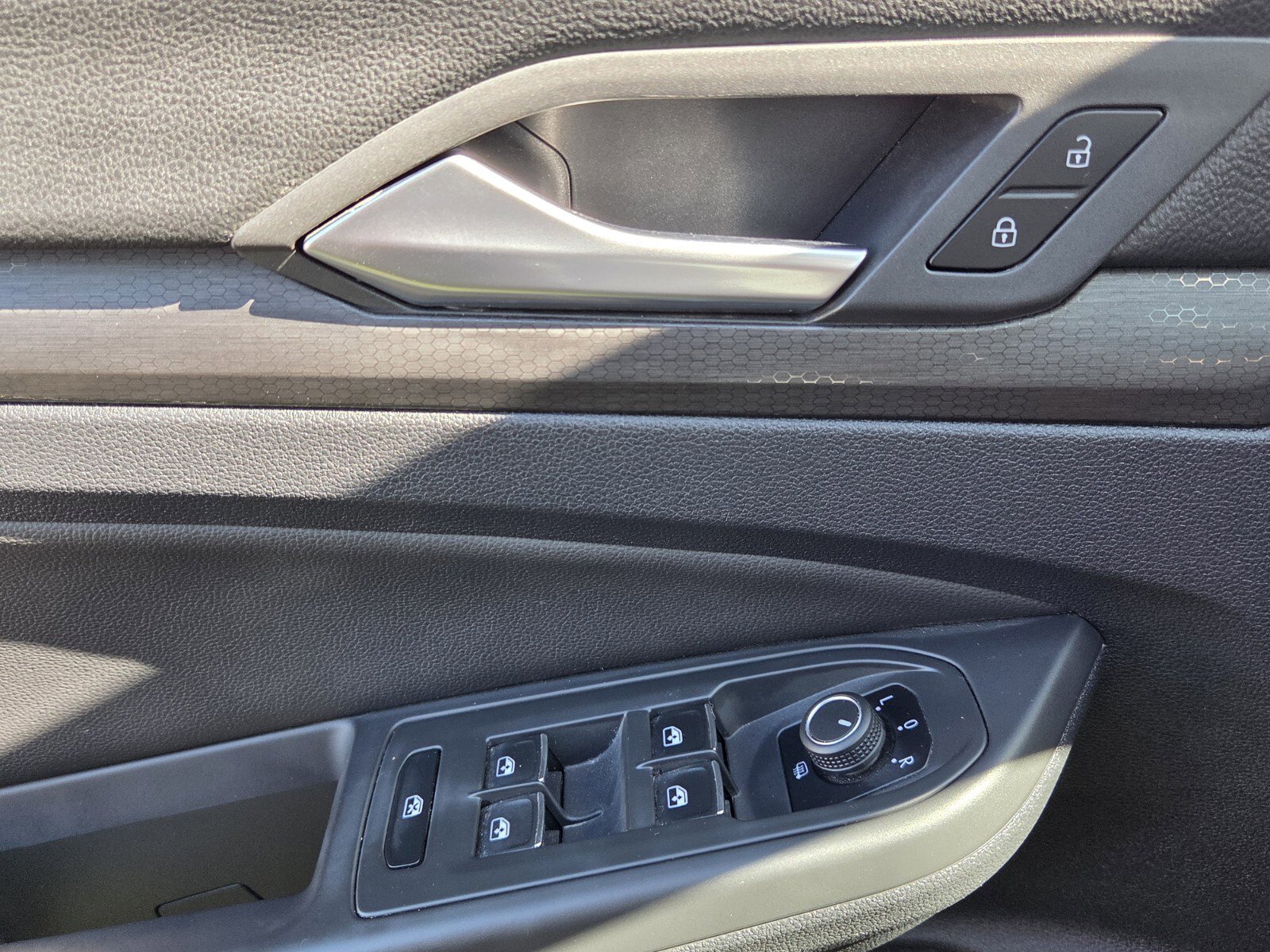 Used 2022 Volkswagen GTI Autobahn image 14