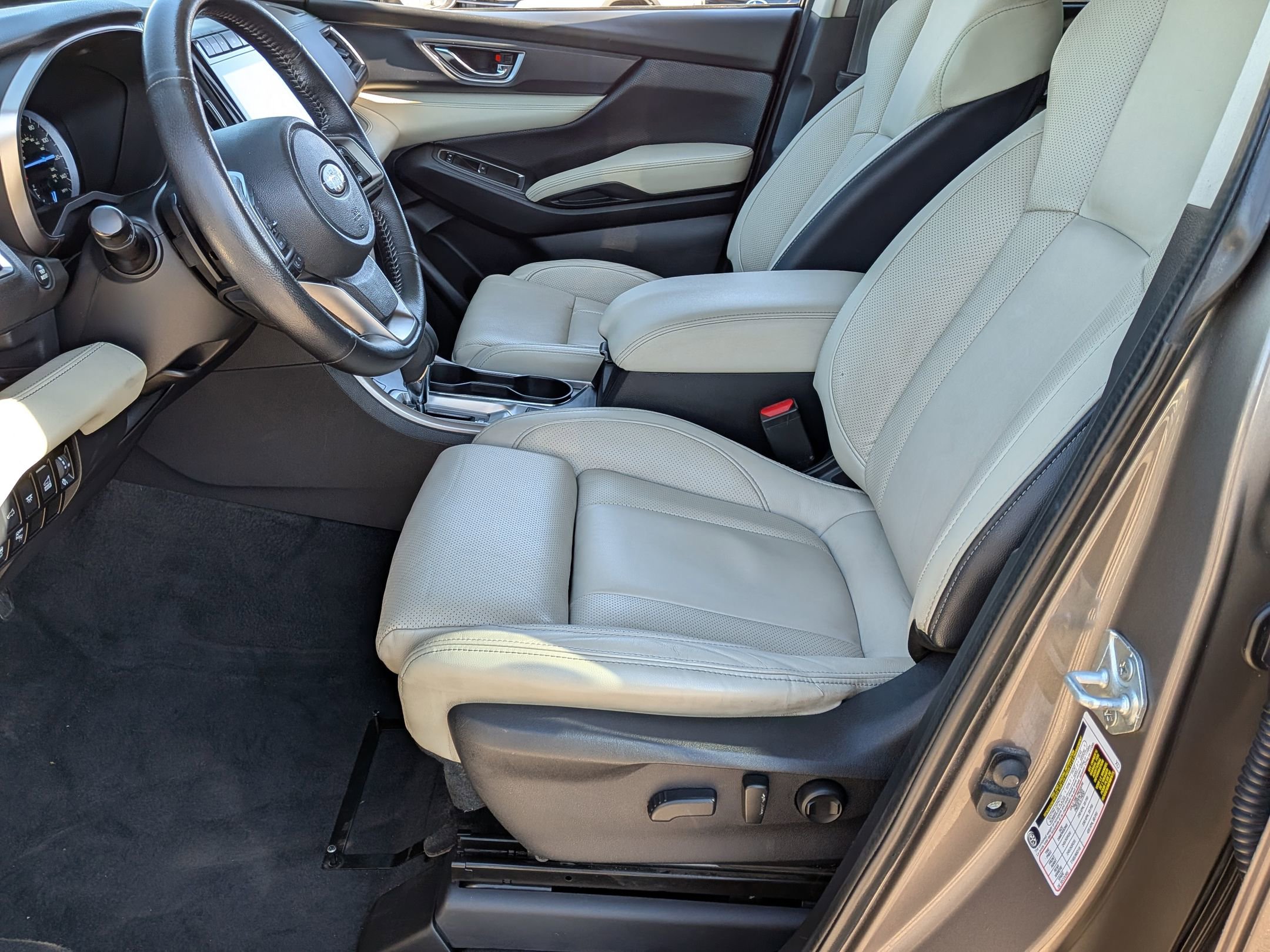 Certified 2022 Subaru Ascent Limited w/ Technology Package image 11