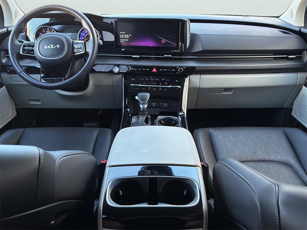 Certified 2024 Kia Carnival EX image 18