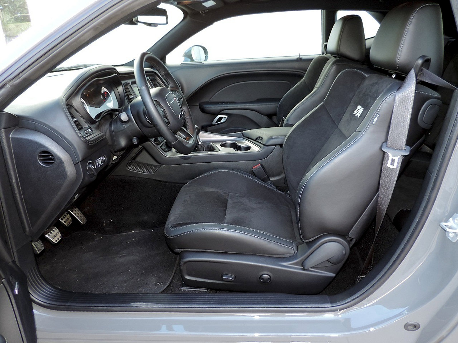 Used 2023 Dodge Challenger R/T Scat Pack RWD image 16