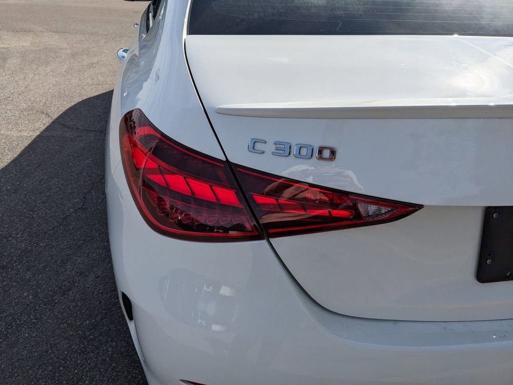 Used 2022 Mercedes-Benz C 300 Sedan image 12