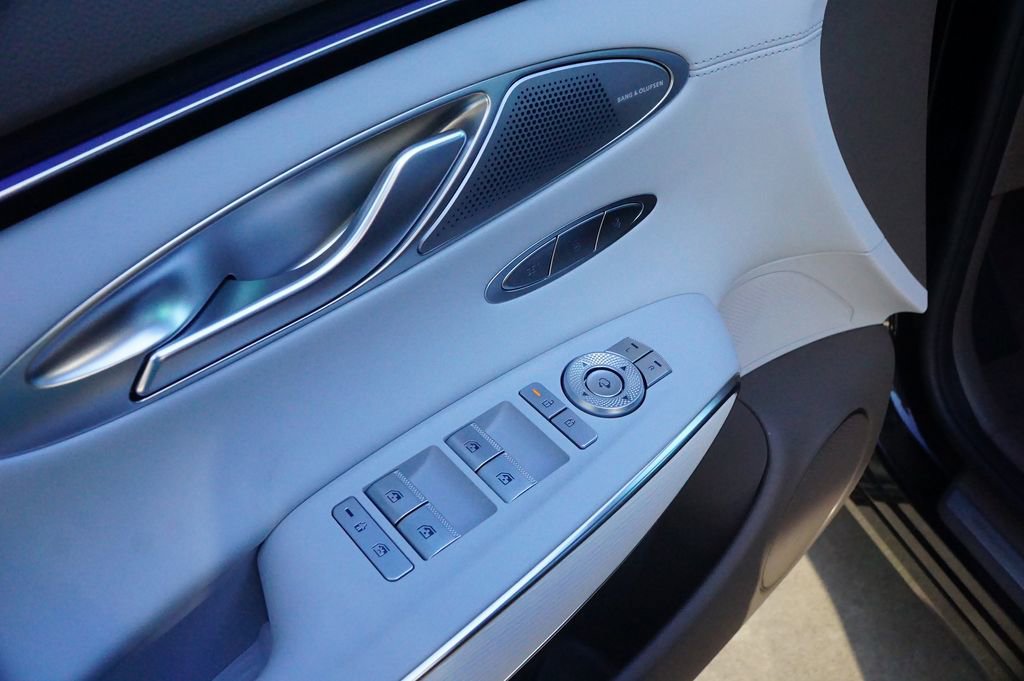 New 2026 Genesis GV70 2.5T Advanced image 14