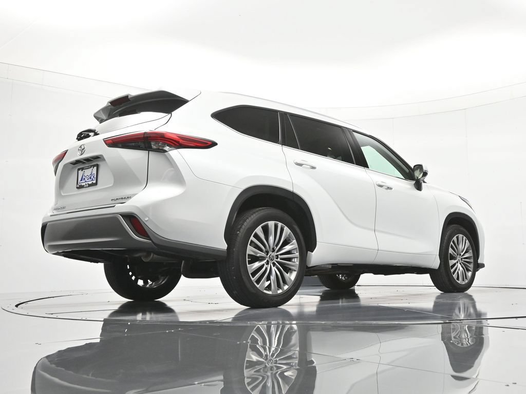 Used 2022 Toyota Highlander Platinum FWD image 43