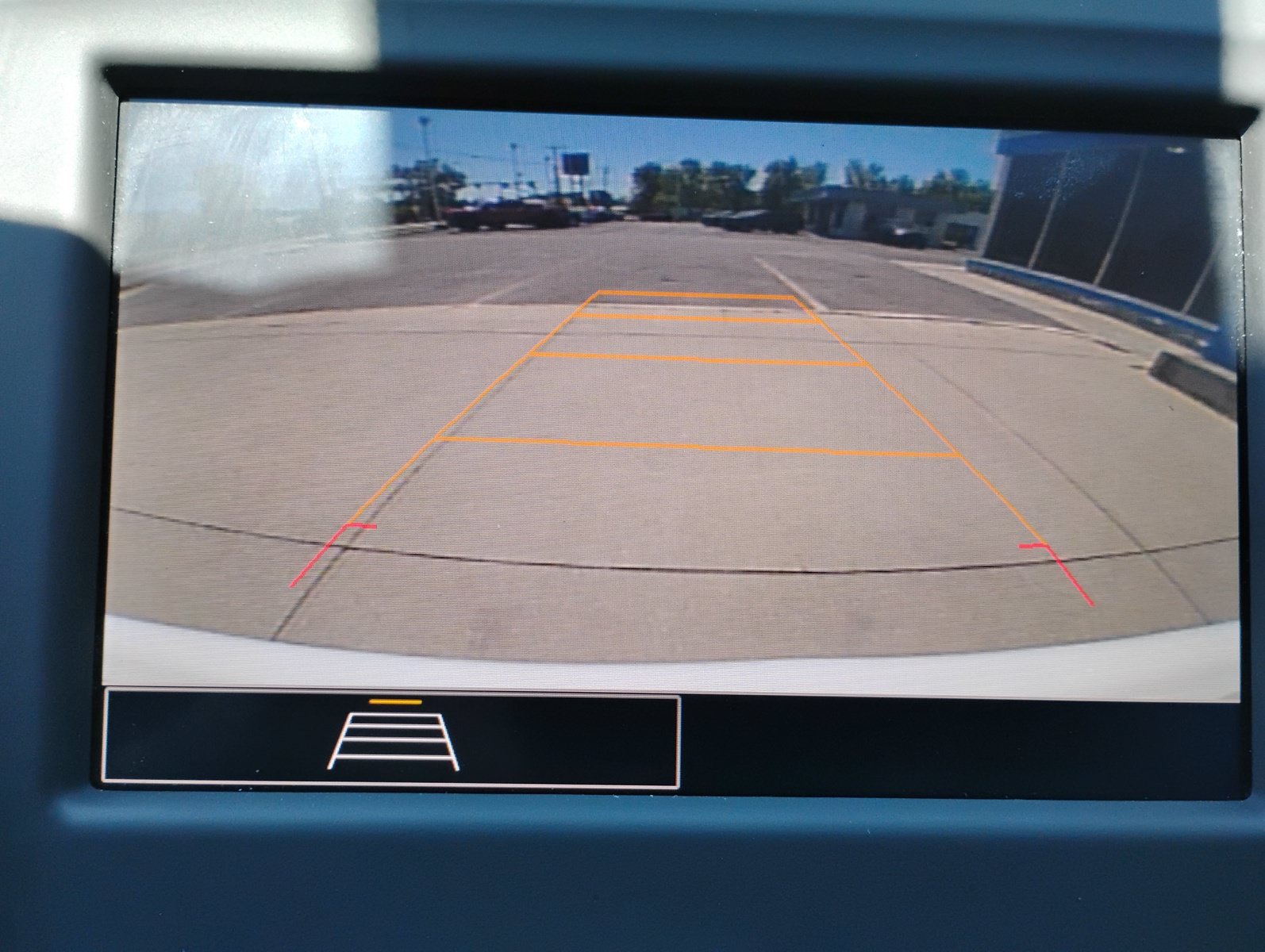 Used 2022 Chevrolet Equinox RS FWD image 14