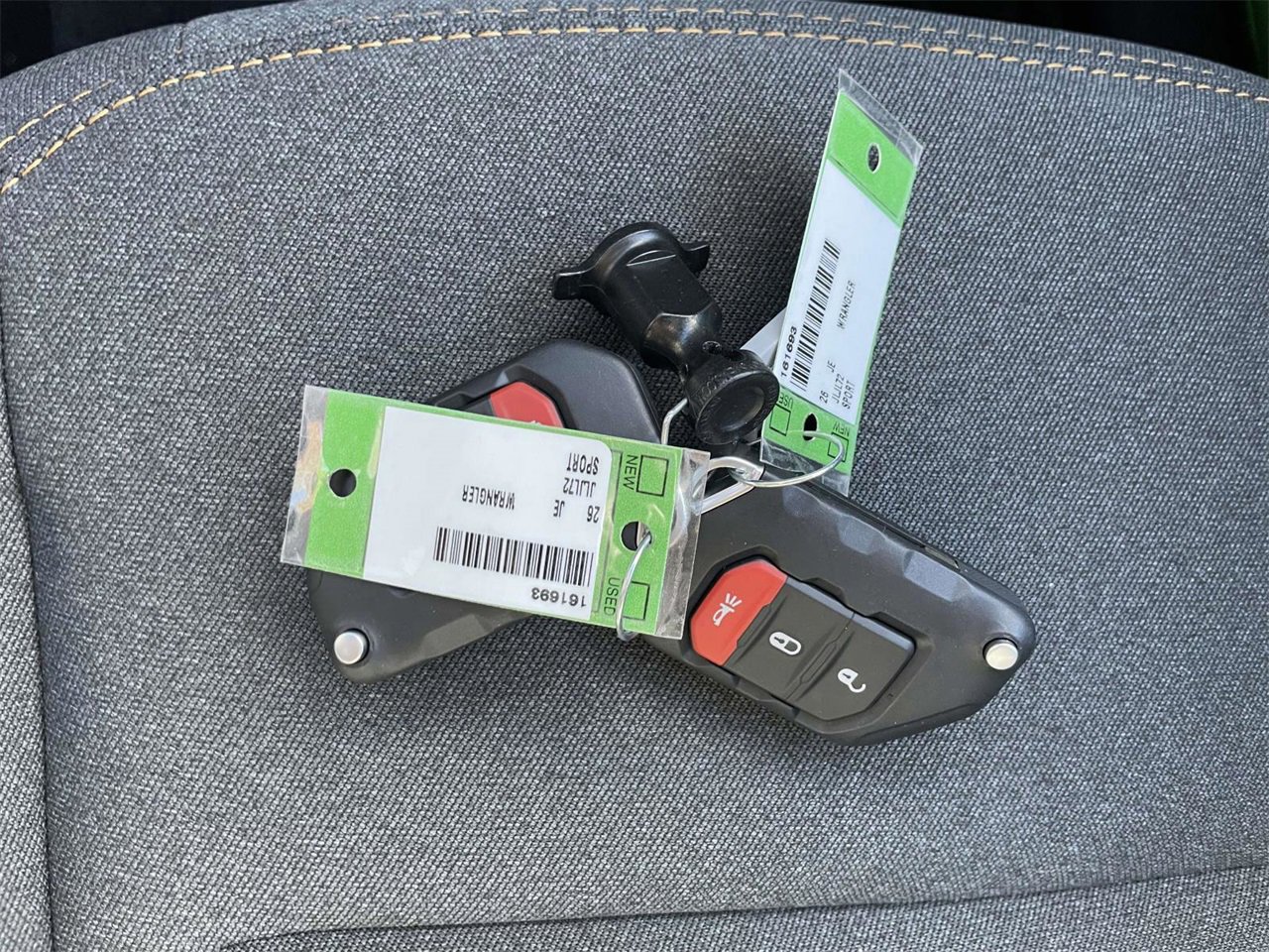 New 2026 Jeep Wrangler Unlimited Sport image 32