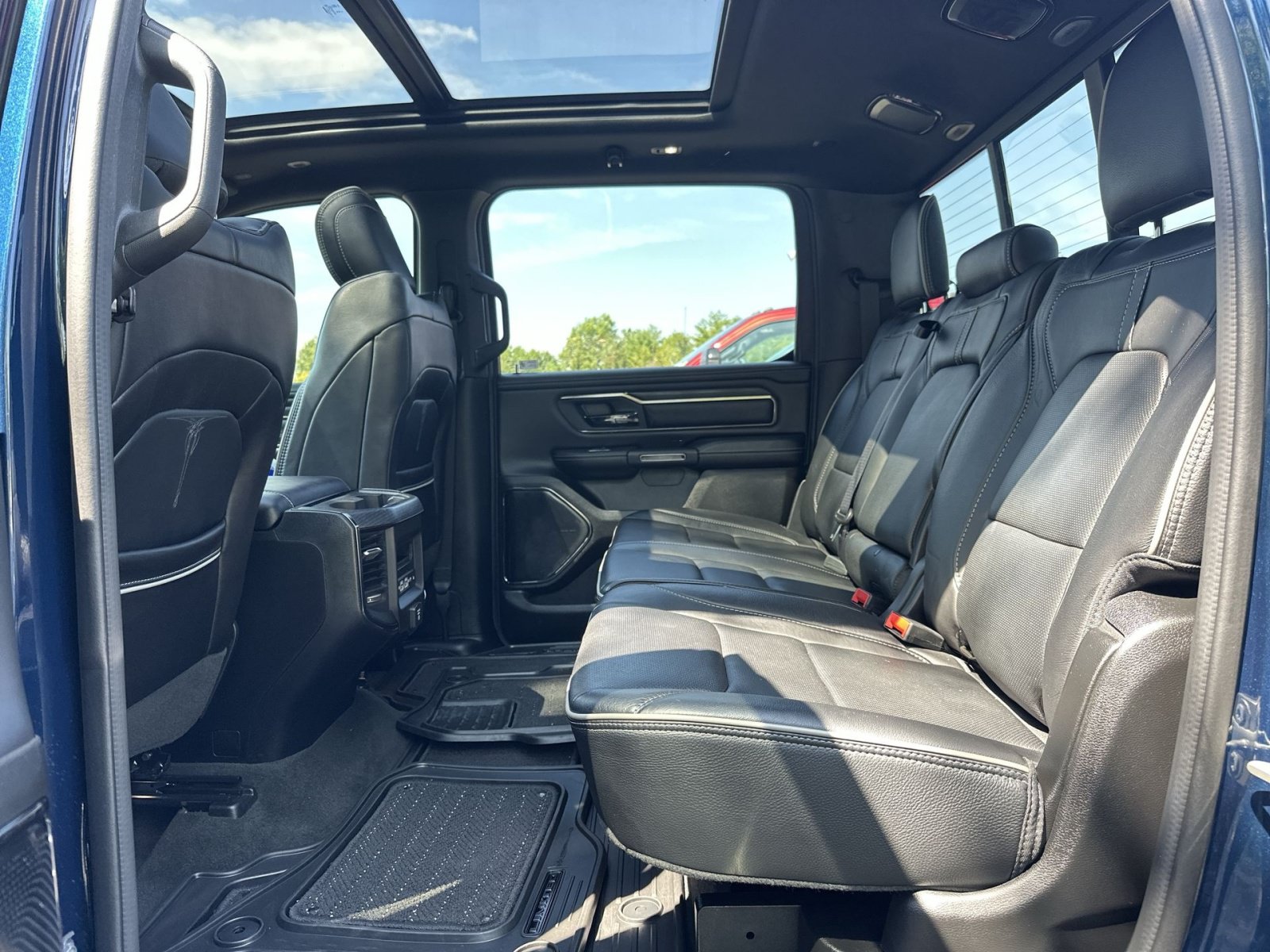 Used 2024 RAM 1500 Limited AWD/4WD image 26
