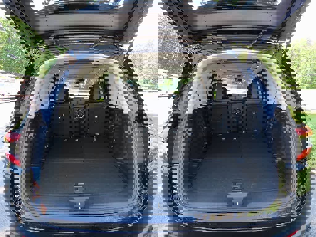 New 2025 Honda Pilot Touring image 11