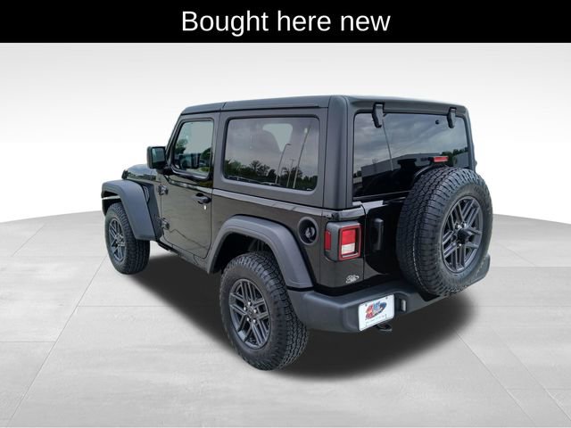 Used 2024 Jeep Wrangler Sport AWD/4WD image 3