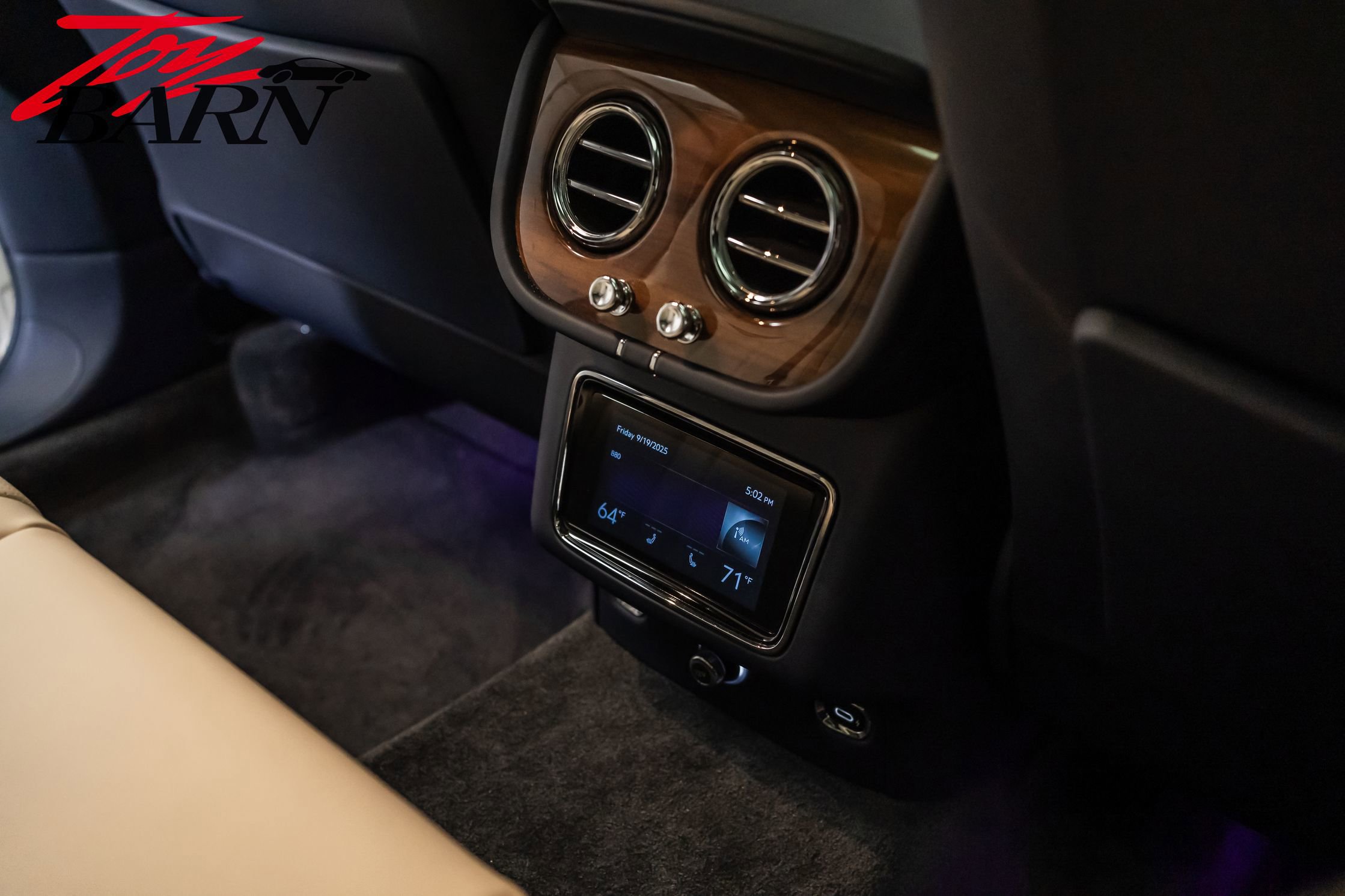 Used 2021 Bentley Bentayga image 54