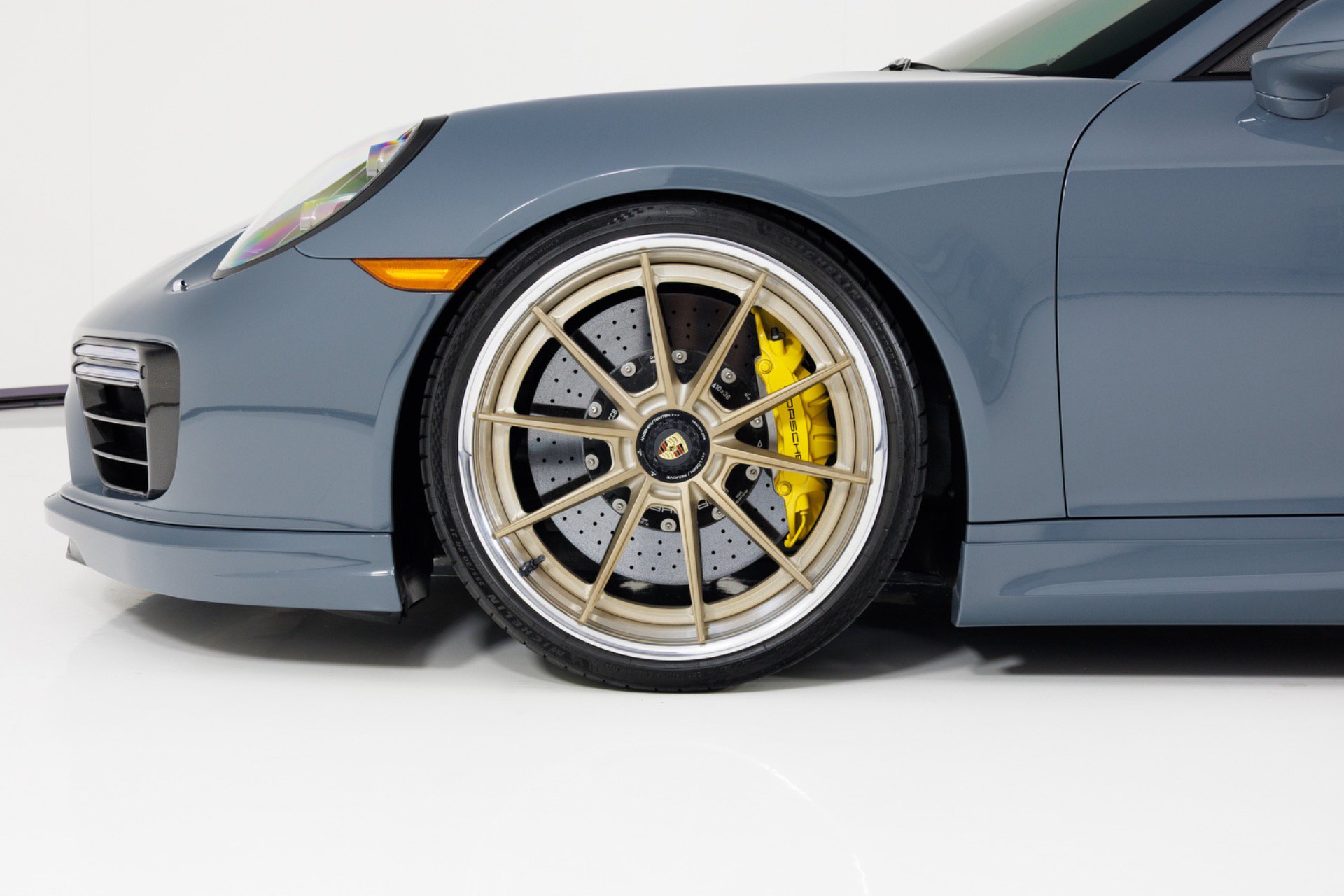 Used 2017 Porsche 911 Turbo S AWD/4WD image 9