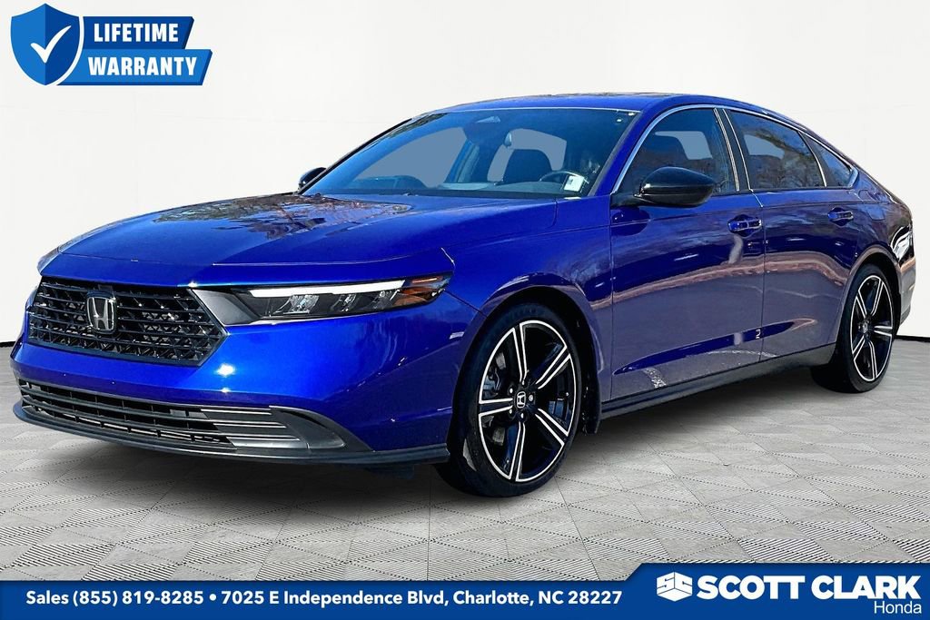 Used 2024 Honda Accord Sport image 3