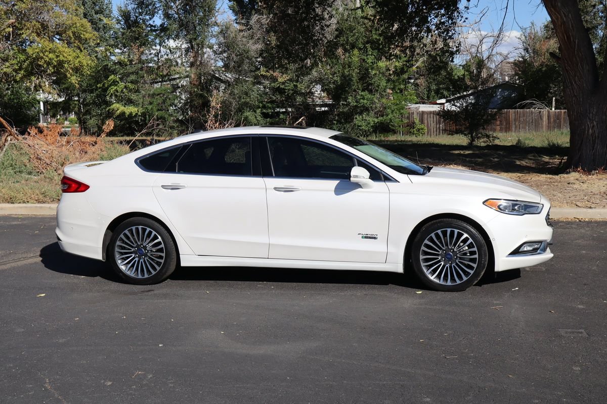 Used 2017 Ford Fusion Energi Titanium FWD image 3