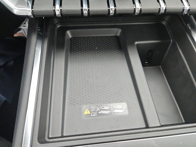 New 2025 GMC Acadia Elevation w/ Black Edition image 31