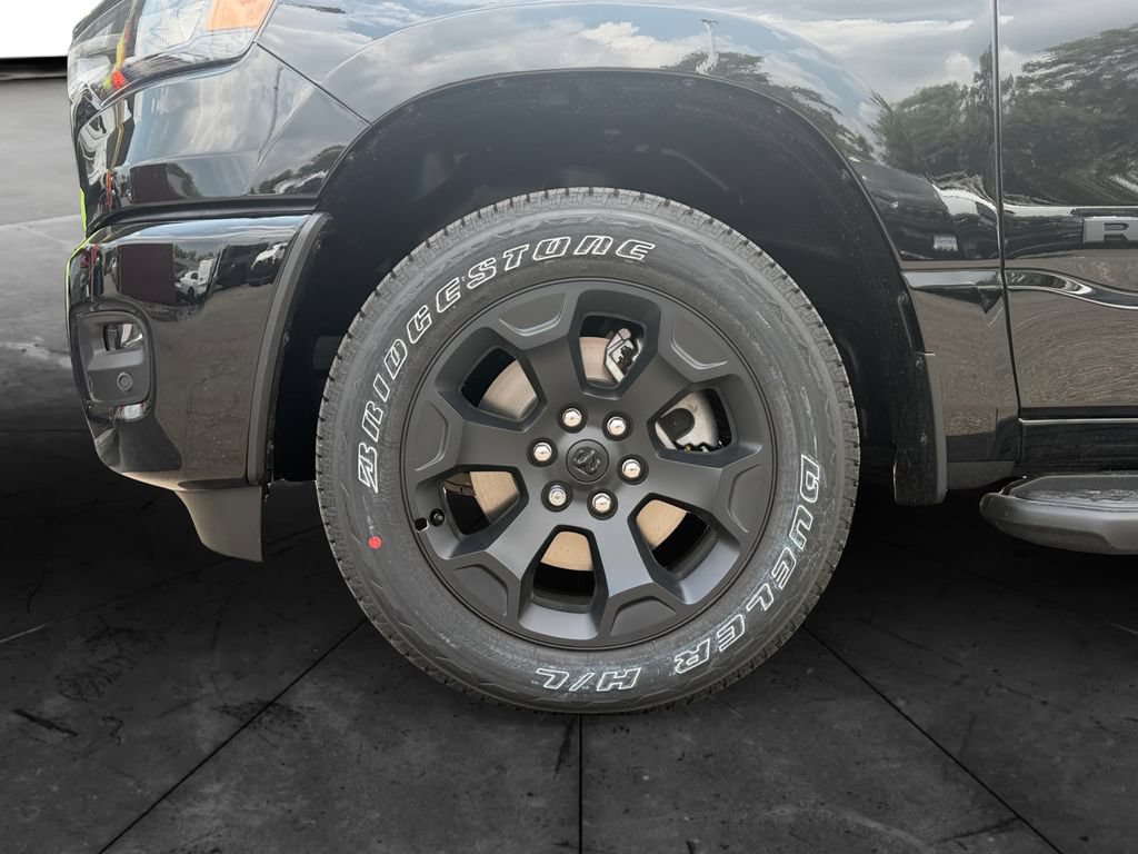 New 2026 RAM 1500 Express AWD/4WD image 14