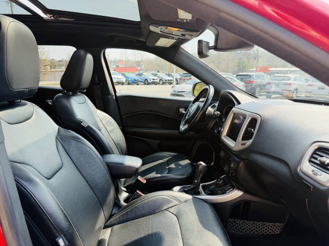 Used 2021 Jeep Compass Latitude w/ Sun and Sound Group image 20