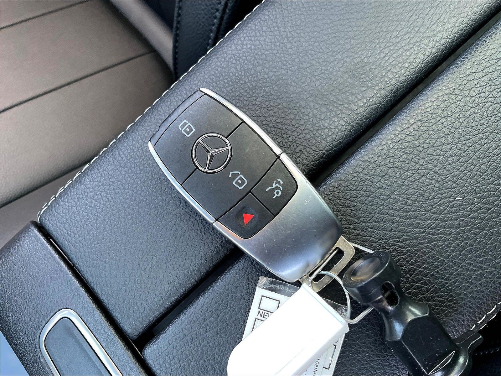 Used 2025 Mercedes-Benz CLA 250 4MATIC image 35