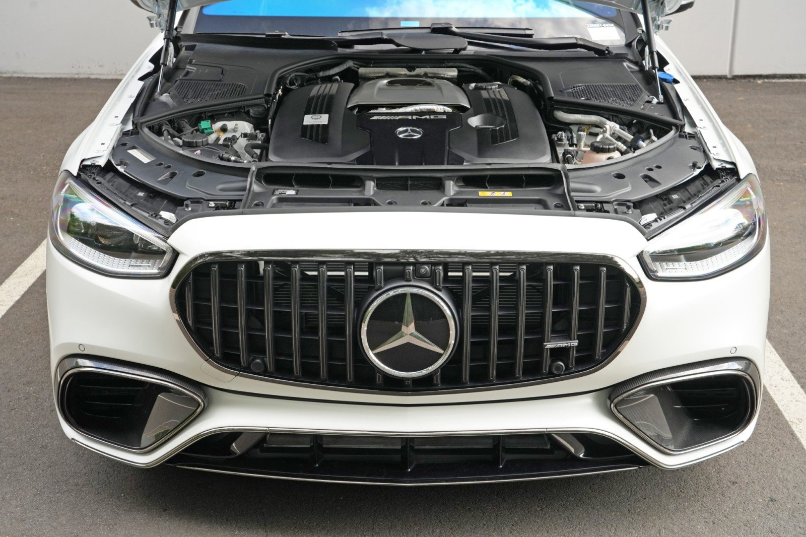 Used 2025 Mercedes-Benz S 63 AMG S image 8