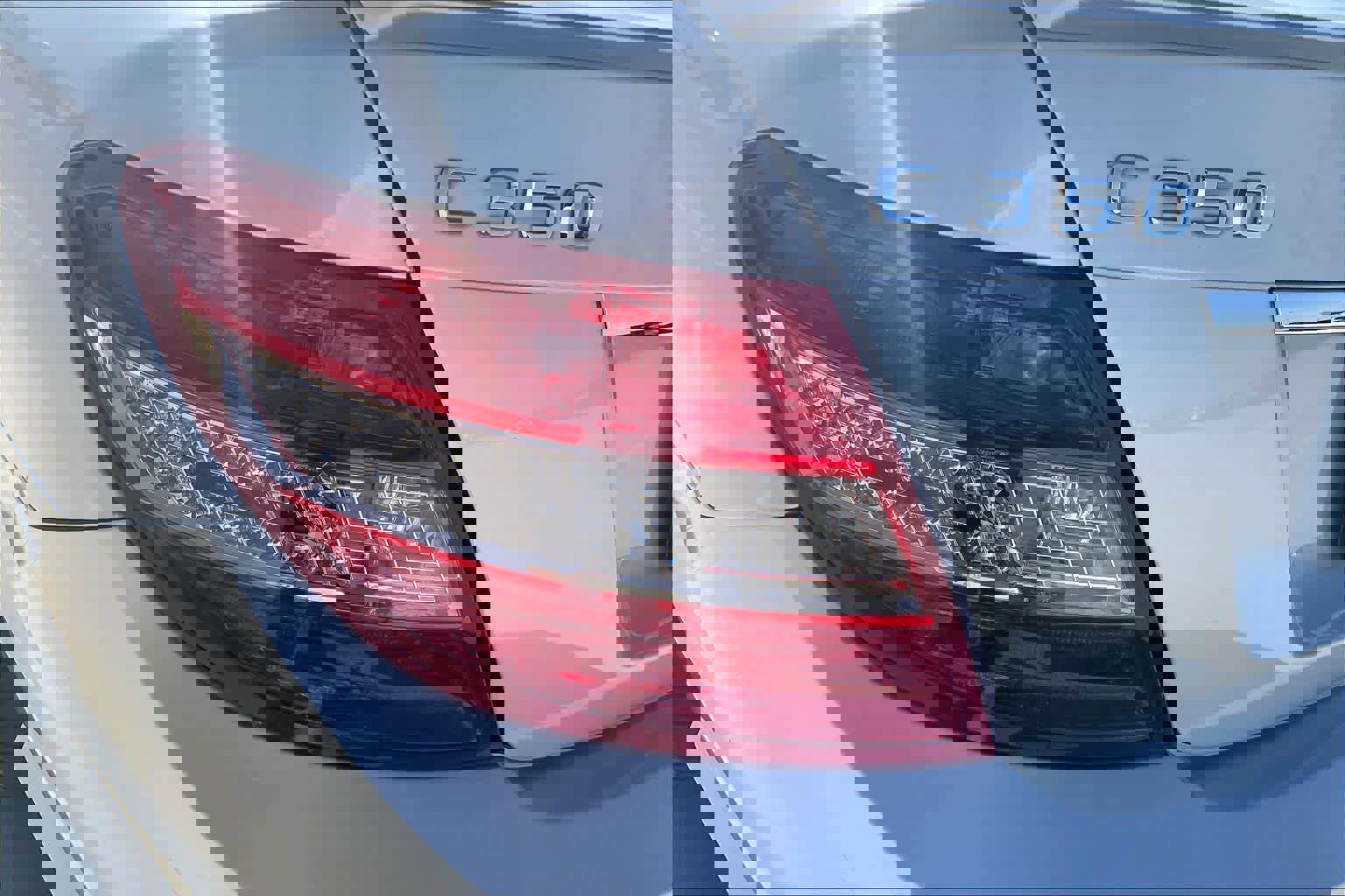 Used 2008 Mercedes-Benz C 350 Sport image 25