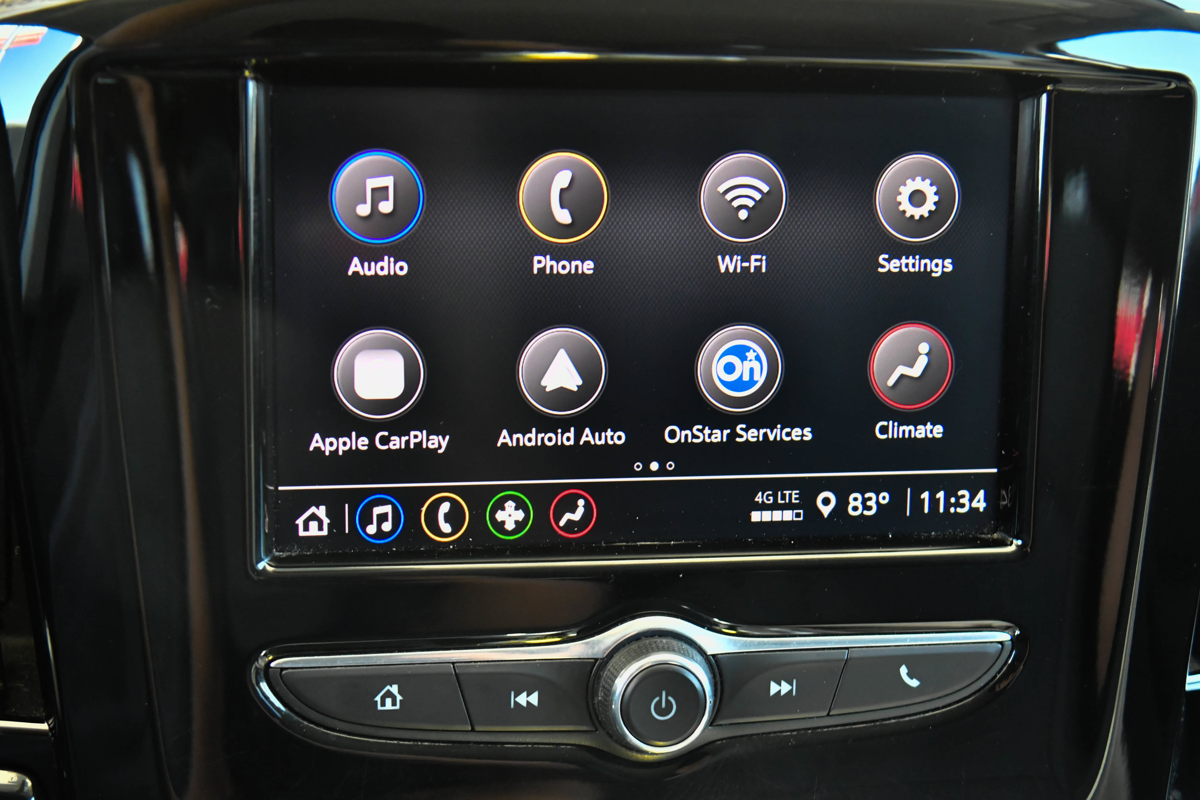 Used 2021 Chevrolet Traverse LS FWD image 18