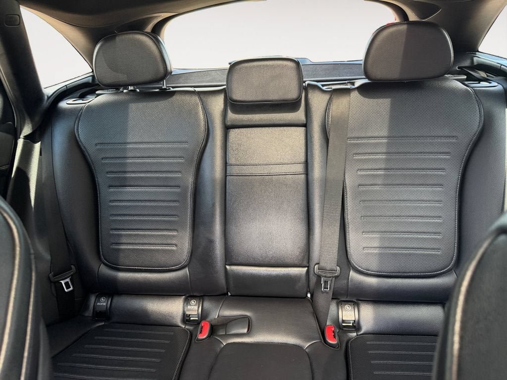 Used 2024 Mercedes-Benz GLC 300 4MATIC image 13