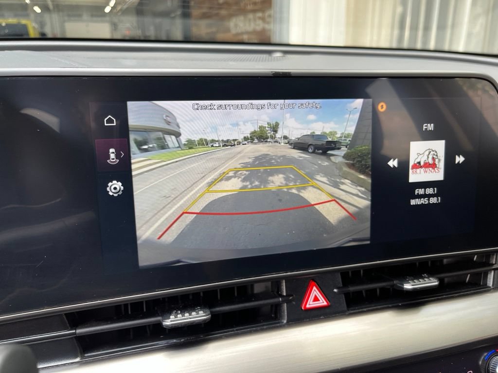 Used 2025 Kia Sportage EX FWD image 27