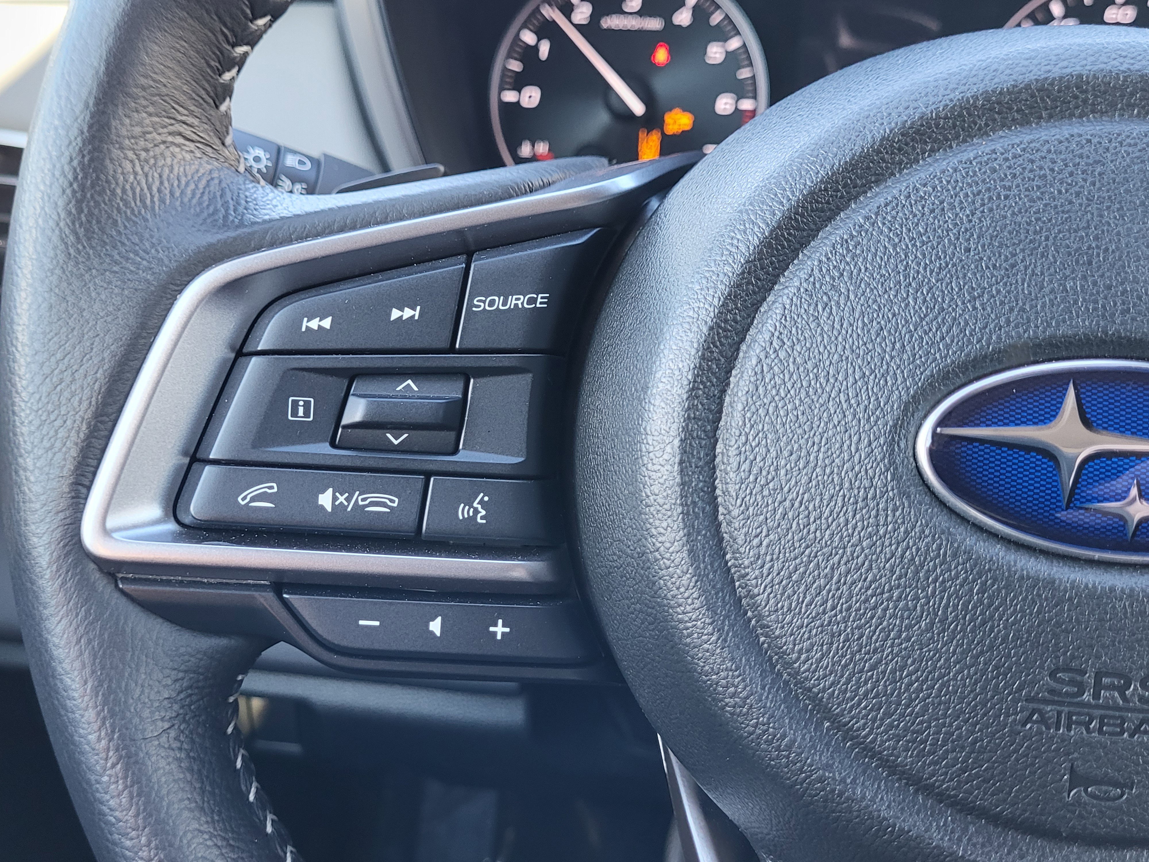 Certified 2025 Subaru Outback Limited image 26