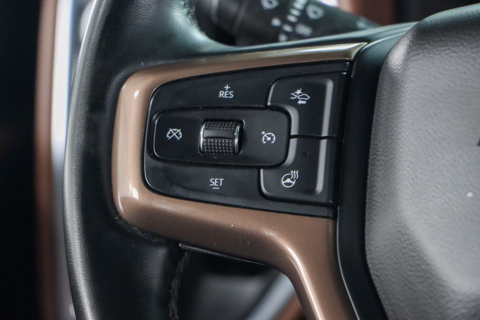 Used 2023 Chevrolet Silverado 2500 High Country w/ Technology Package image 14