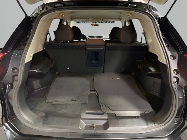 Used 2018 Nissan Rogue SV AWD/4WD image 24