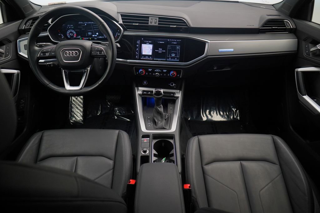 Used 2023 Audi Q3 2.0T Premium Plus w/ Premium Plus Package image 8