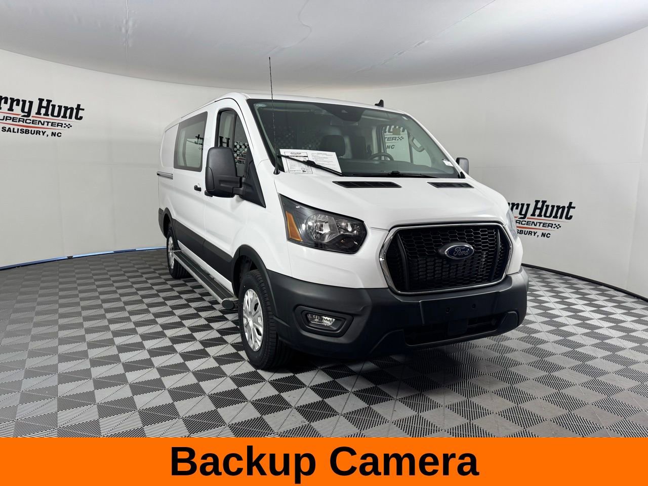 Used 2024 Ford Transit 250 Low Roof w/ Exterior Upgrade Package image 6