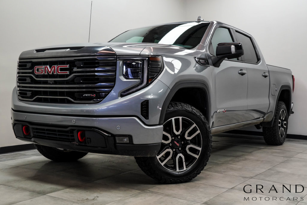 Used 2023 GMC Sierra 1500 AT4 w/ Technology Package AWD/4WD image 1