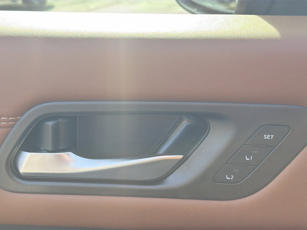 New 2026 Nissan Pathfinder Platinum image 19