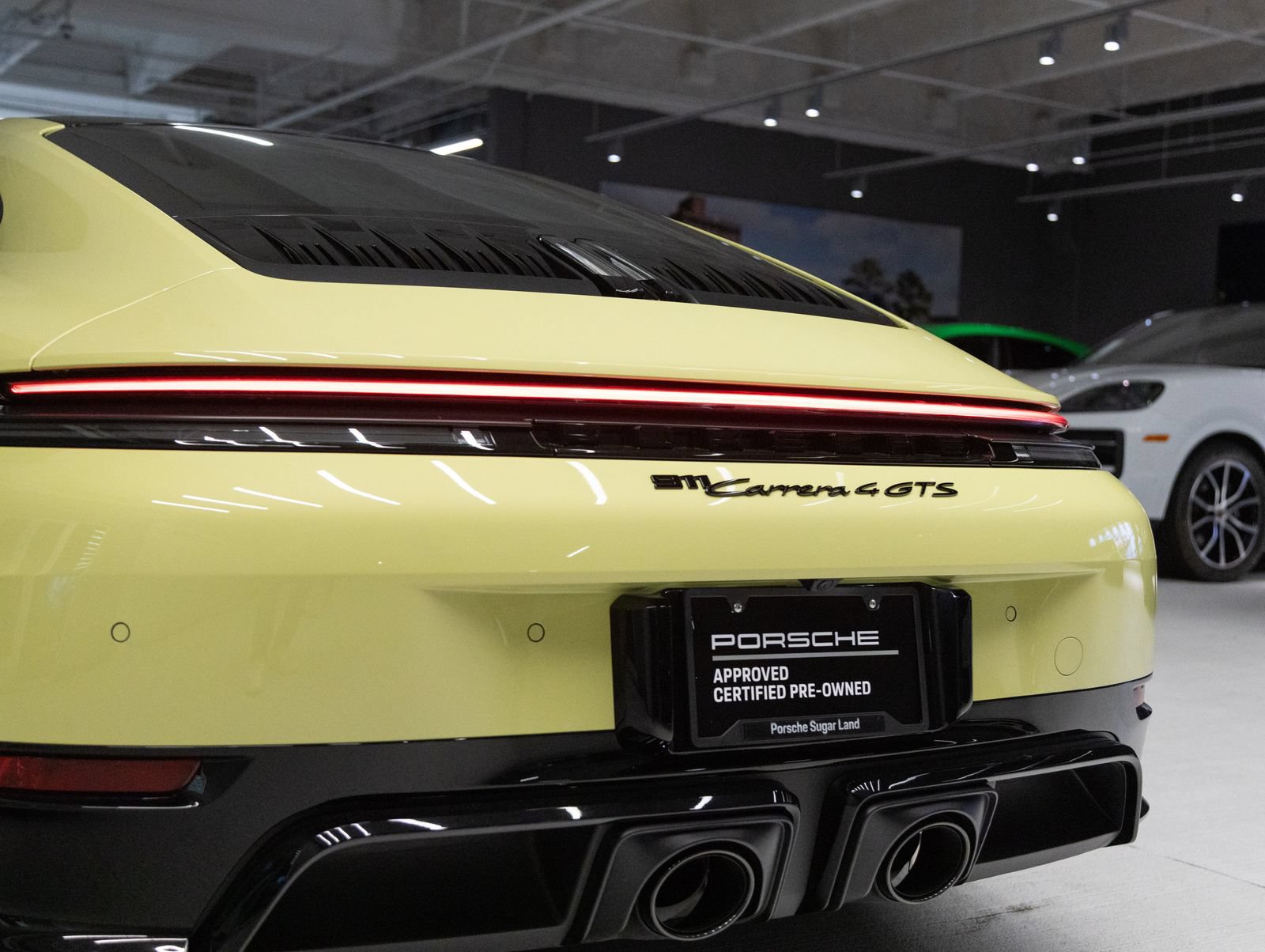 Certified 2025 Porsche 911 Carrera 4 GTS AWD/4WD image 32