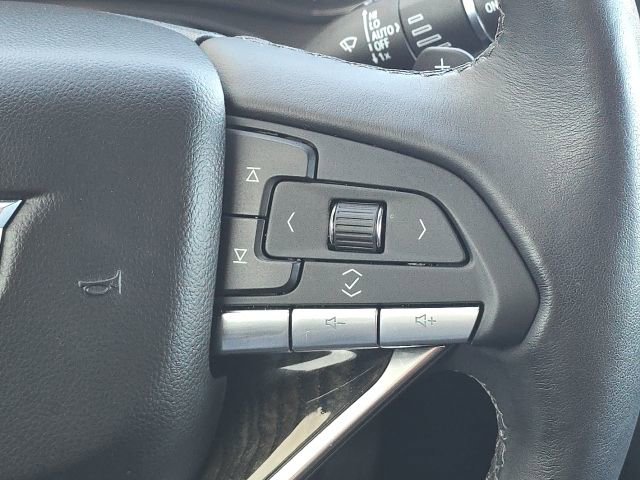 Used 2021 Cadillac XT6 Premium Luxury image 29