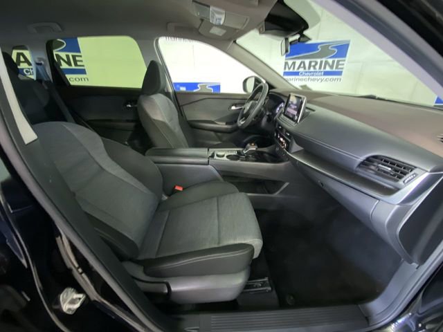 Used 2023 Nissan Rogue SV AWD/4WD image 32