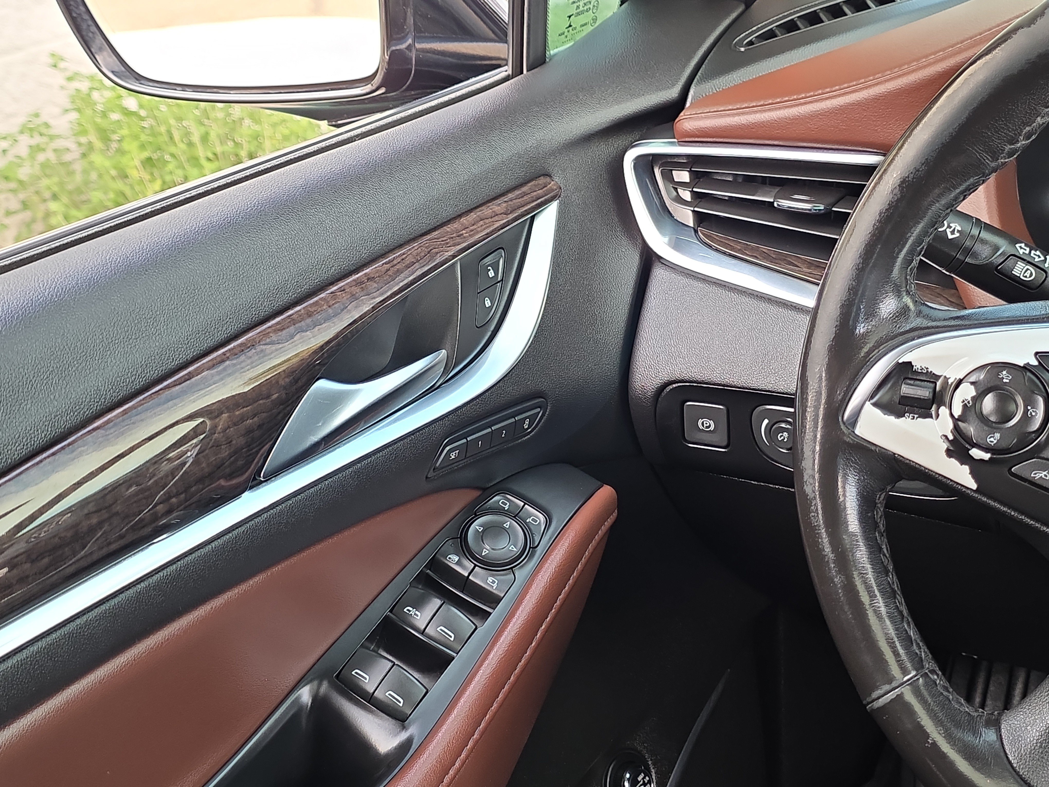 Used 2021 Buick Enclave Avenir w/ Avenir Technology Package FWD image 24