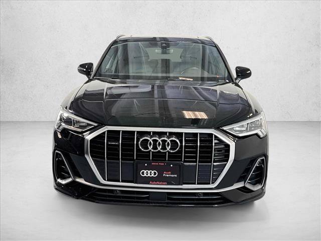 Used 2020 Audi Q3 2.0T Premium Plus AWD/4WD image 2