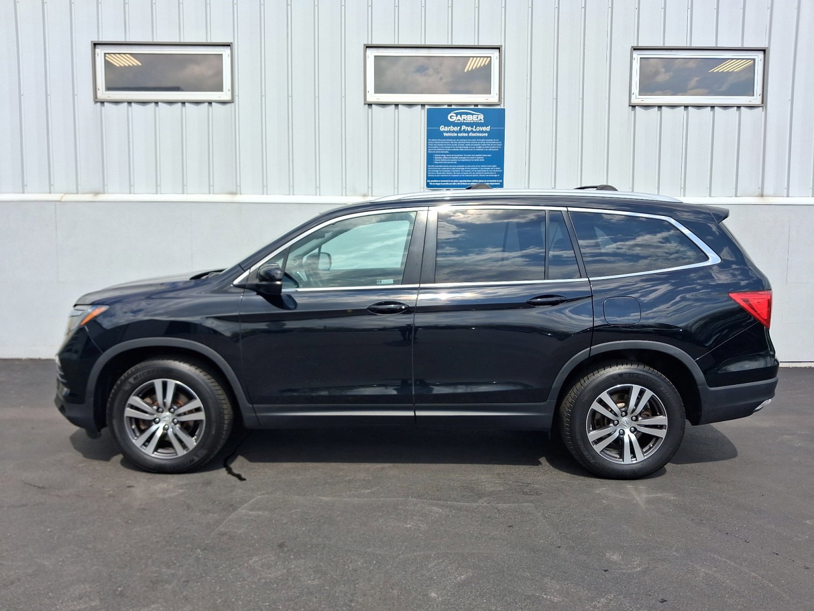 Used 2018 Honda Pilot EX-L image 2