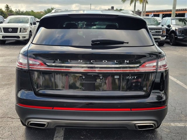 Used 2020 Lincoln Nautilus FWD image 11