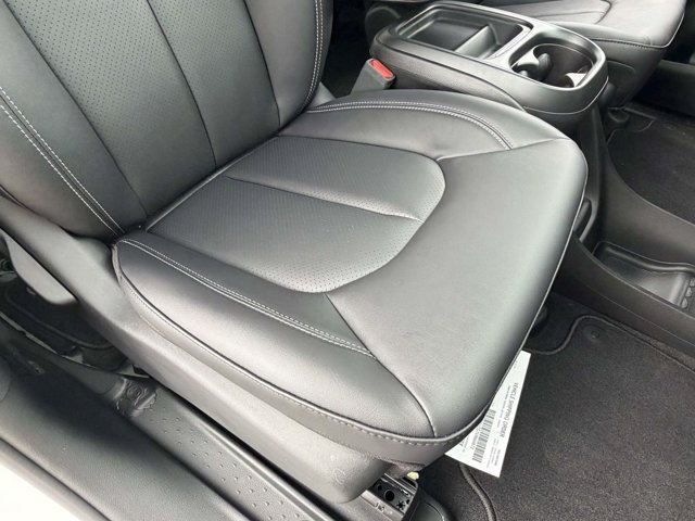 New 2027 Chrysler Pacifica LX FWD image 29
